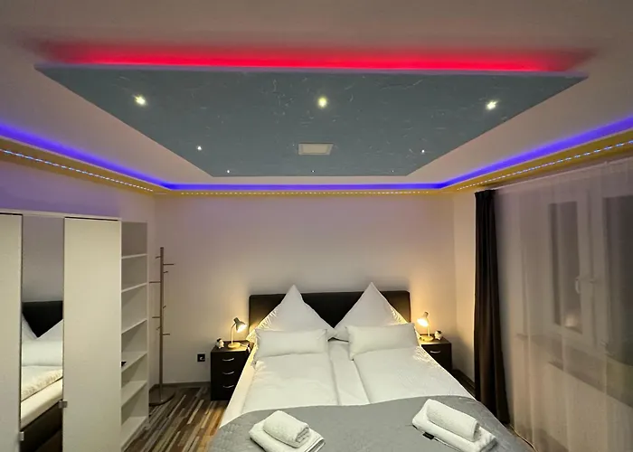Modern Apartments Neuburg P - Top - 2 Zimmer, Komfort, Balkon, Wi-Fi, Smart Tv, Grosse Dusche, Kueche